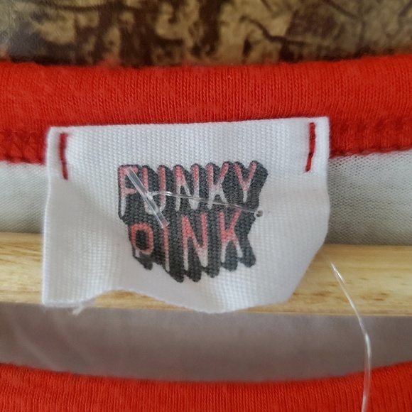 Funky Pink crop top - Picture 2 of 3